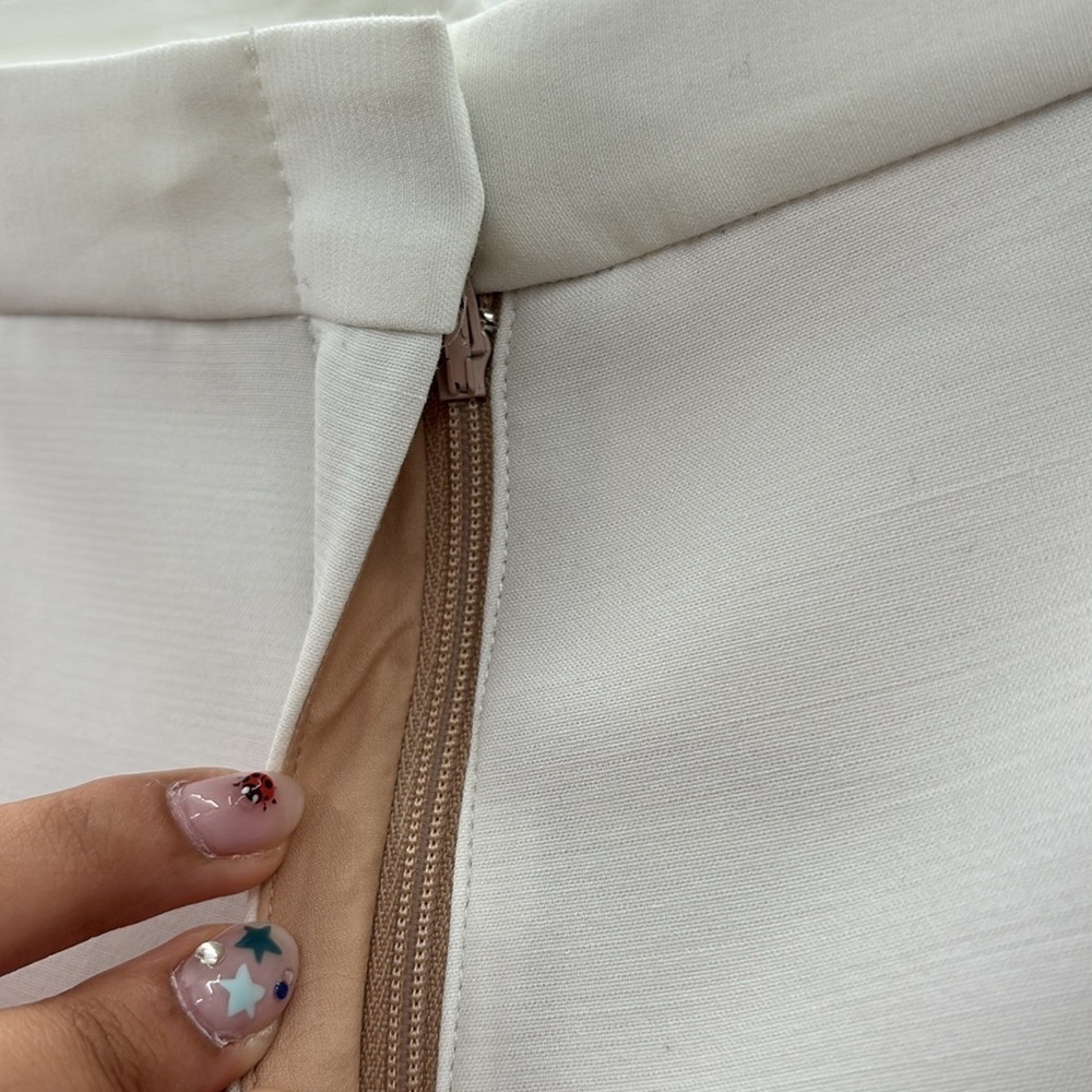 NWT BCBG off white cropped trousers size 4 - Picture 9 of 16